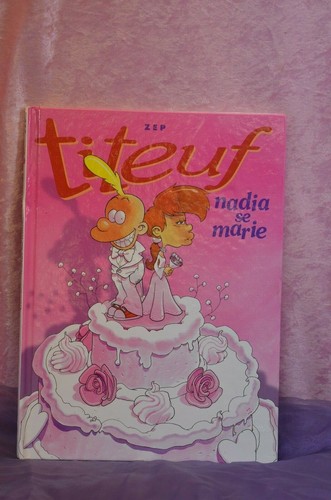 Revue livre titeuf nadia se - livre,