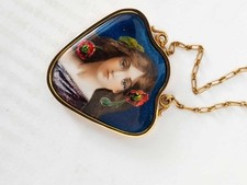 pendantif or 18K  " F_  Denanot " EN EMAUX DE LIMOGES  PORTRAIT  11g73