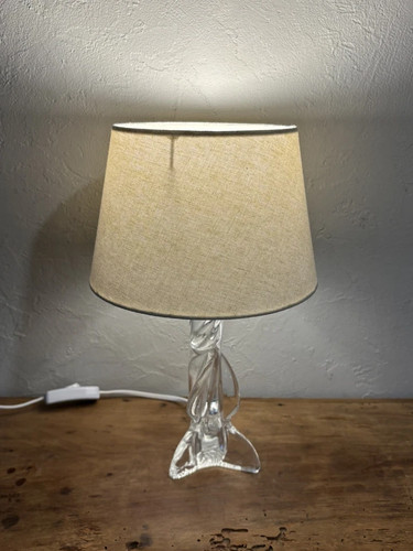 Jolie petite lampe avec pied
