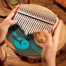 Piano pouce doigt cristal et