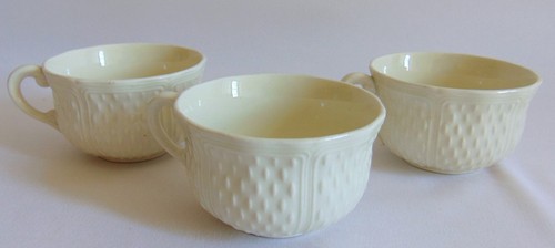 Tasses the faience de - the, gien