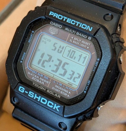 Montre numérique solaire