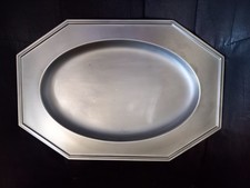 Plat octogonal long inox 18/10 de l'orfèvre Jean Couzon mesurant 38 X 26 cm