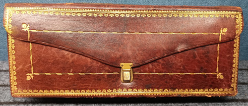 Boîte cuir pour - en, des