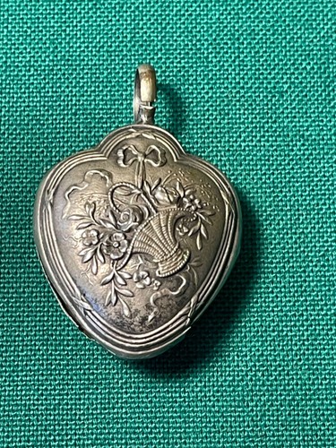 Ancien hochet argent massif - ancien, en