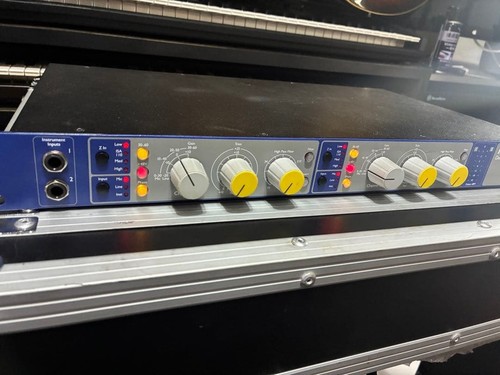 Préampli microphone focusrite - préampli,