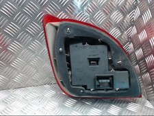 Feu arriere principal droit