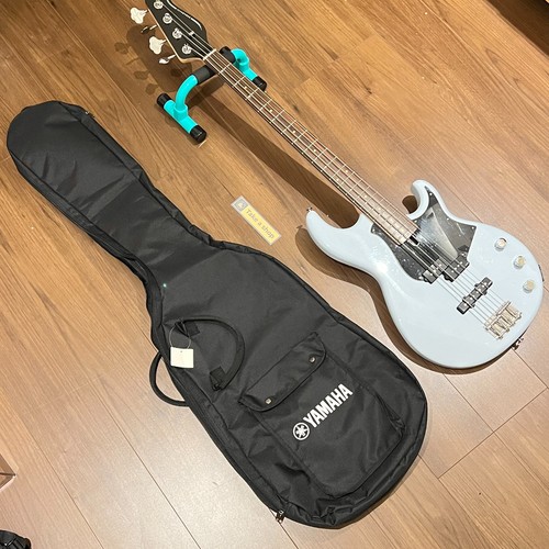 Guitare basse japonaise - , yamaha