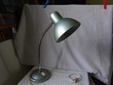 Lampe de bureau ancienne verte pastel bras spirale métal chrome  années 1960