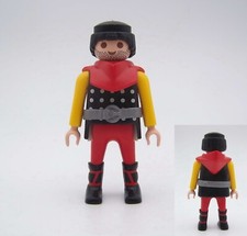 PLAYMOBIL (L4288) MOYEN-AGE -  Soldat avec Capuche du Dragon Rouge 3319