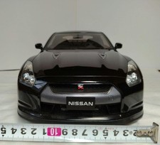 50 AUTOart 1/12 GT-R R35
