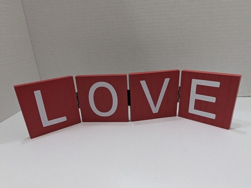 Love red white wood - 16"x4",