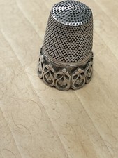 Ancien dé a coudre en argent