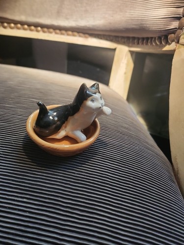 Cat kitten figurine - cat, woven