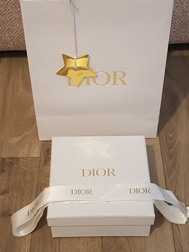 Dior petite boîte - dior, boÎte,