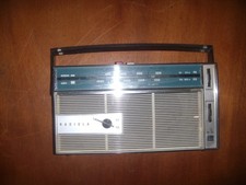 Radio portable RADIOLA vintage