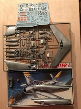 1/48 ESCI 4039 : F-86E/F SABRE