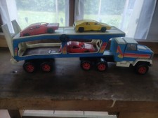 Camion Goliath porte-voitures