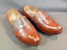 Ancienne paire de sabots bois