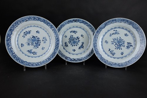 Grandes assiettes anciennes - grandes,