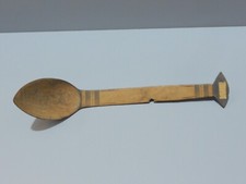 - BELLE ANCIENNE CUILLERE BOIS AFRIQUE étiquette papier Afrique Collection   D