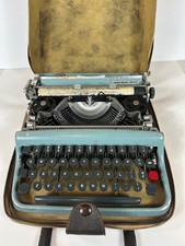 vintage olivetti lettera 22