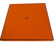 HERMES Carre boîte à