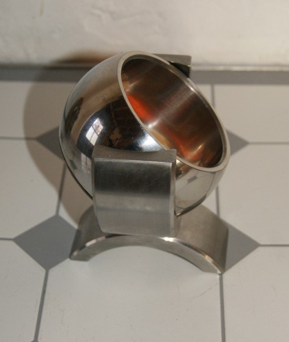Rare cendrier boule métal - en,