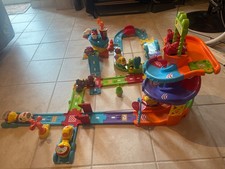 tut tut bolides Vtech garage twist station de lavage héliport véhicules lanceurs