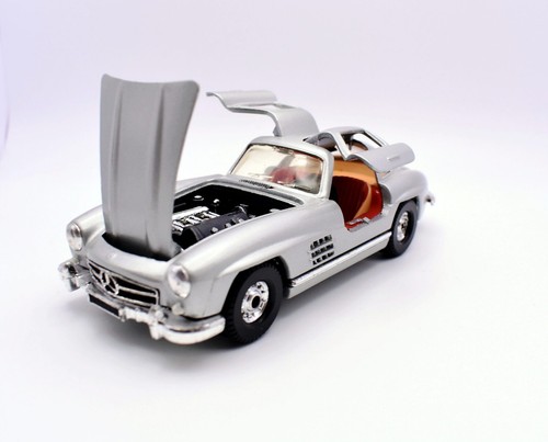 Corgi toys mercedes benz - mercedes,