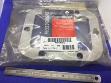 Entretoise moteur d'origine Renault RVI réf 5001858512