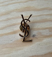 Magnifiques Pin’s Yves Saint