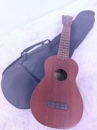 Rare ukulélé soprano