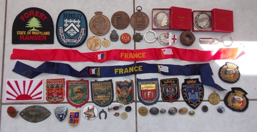 Lot insignes civils divers - d'insignes,