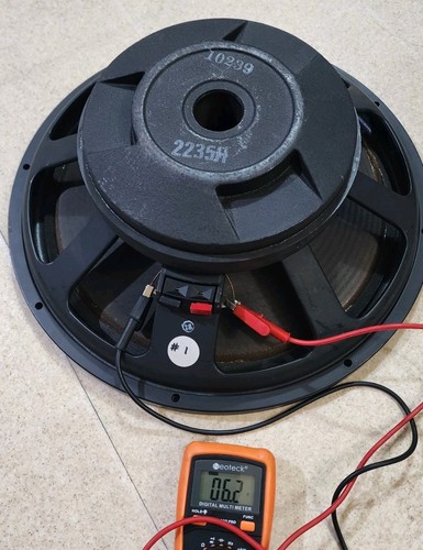 Jbl 2235h woofer speaker - jbl,
