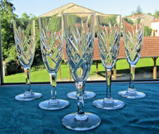 6 flutes a champagne en cristal de saint louis modèle chantilly signé