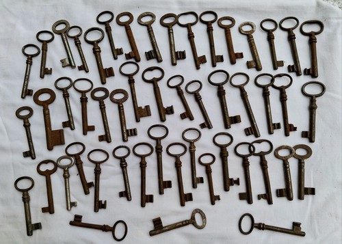 Lot anciennes clés clefs - anciennes,