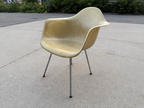 Mid century arm shell sax - mid,