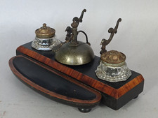 Ancienne sonnette de table sur