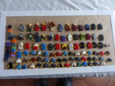 Lego : lot de pièces  figurine incomplète : tronc ,torse ,pantalon et autre