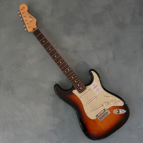 Guitare fender made japan - in,