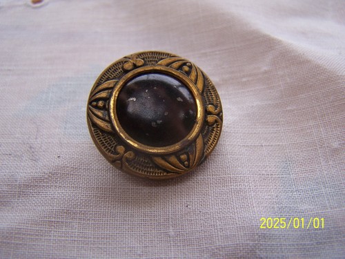 Bouton ancien métal et - métal,