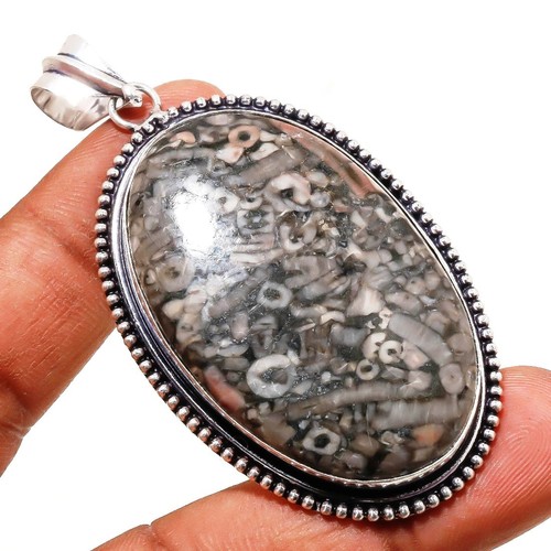 Pendentif pierre précieuse