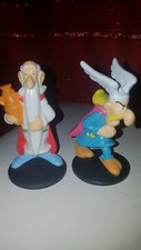 2 figurines n°27 ASTERIX