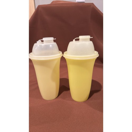 Lot tupperware 3 shakers - lot,
