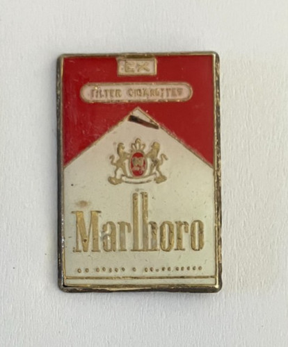 Pin tabac paquet - -, pin's