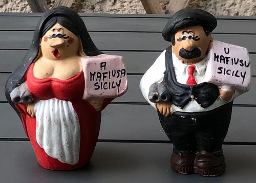 Couple terre cuite mafia - cuite,