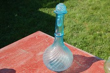 carafe en verre moulé ancienne bleue 32 cm Bon état     //C24//