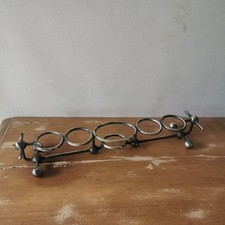 Ancien Serviteur / Centre De