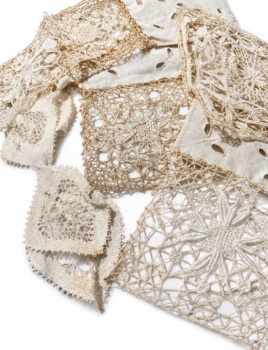 Ancien lot broderies - lot,